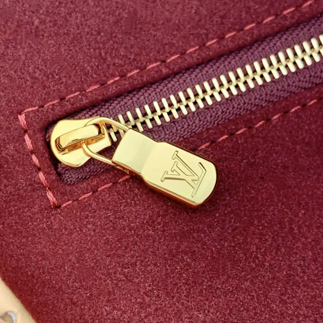 Louis Vuitton LV M25877 Again Artsy Bag Monogram | louis vuitton lv m25877 again artsy bag monogram 05