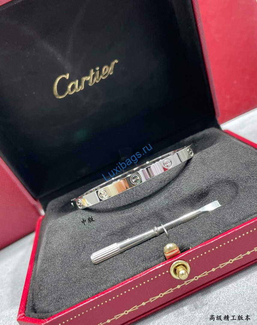 Cartier Love Bracelet medium model B6081617 white Gold | cartier love bracelet medium model b6081617 white gold 6