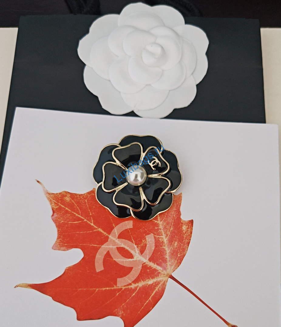 Chanel fashion brooch metal resin CC259291 | chanel fashion brooch metal resin cc259291 3