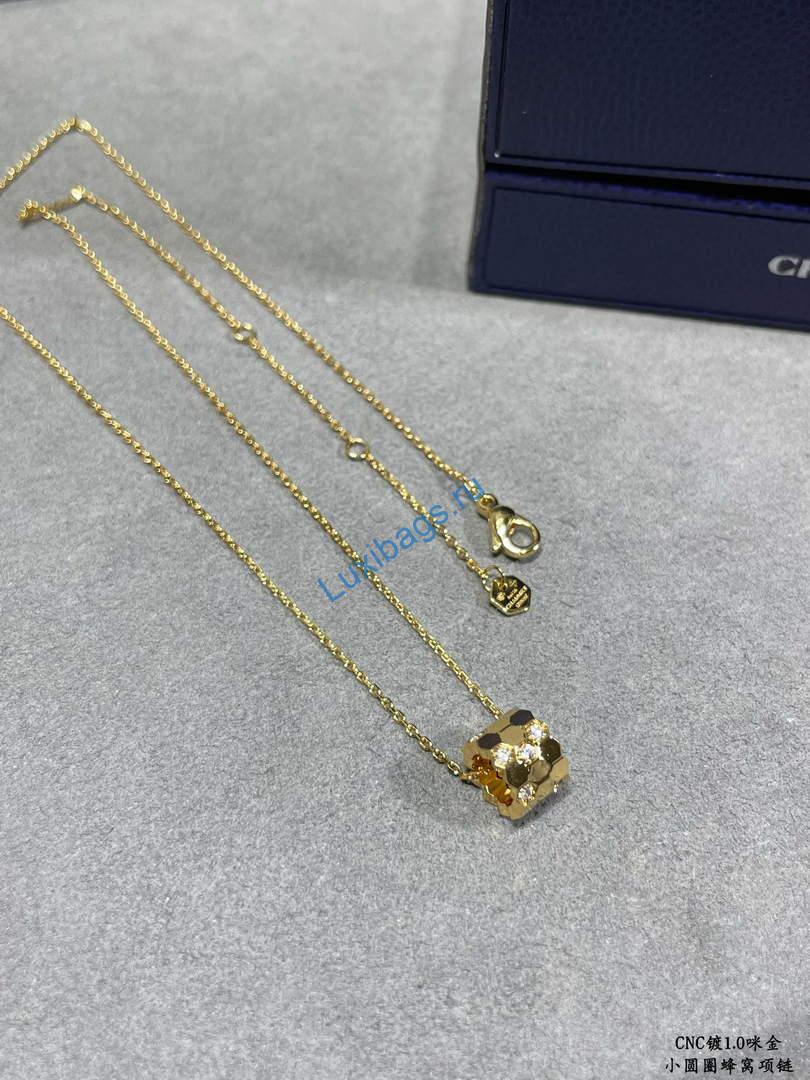 Chaumet bee de chaumet small pendant Yellow gold 251033