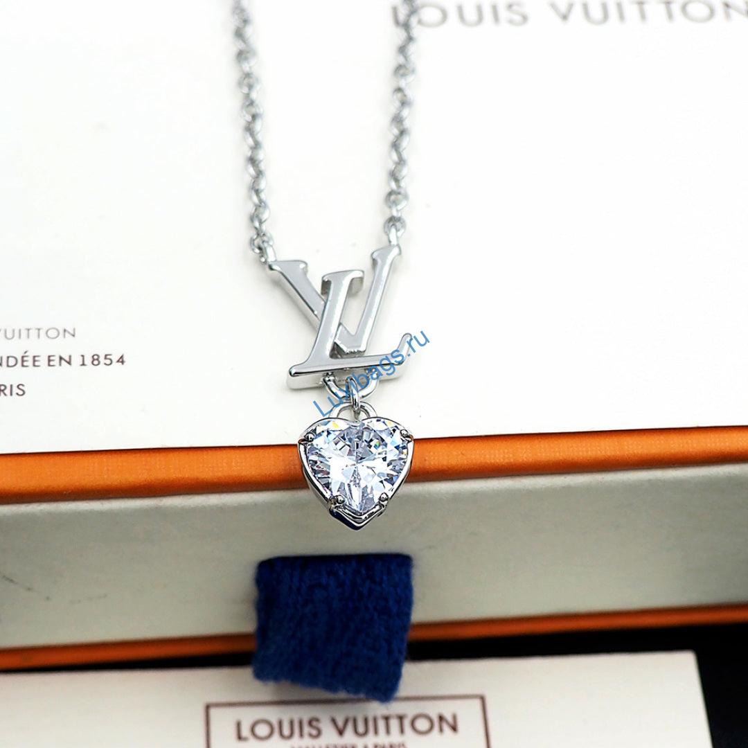 Louis Vuitton M02387 LV Iconic Heart Necklace silver | louis vuitton m02387 lv iconic heart necklace silver 3