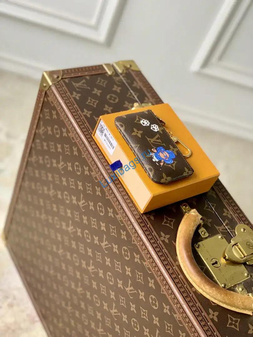 lv m15341 louis vuitton key pouch monogram blue frost 2 LV M15341 Louis Vuitton Key Pouch Monogram Blue Frost | lv m15341 louis vuitton key pouch monogram blue frost 03