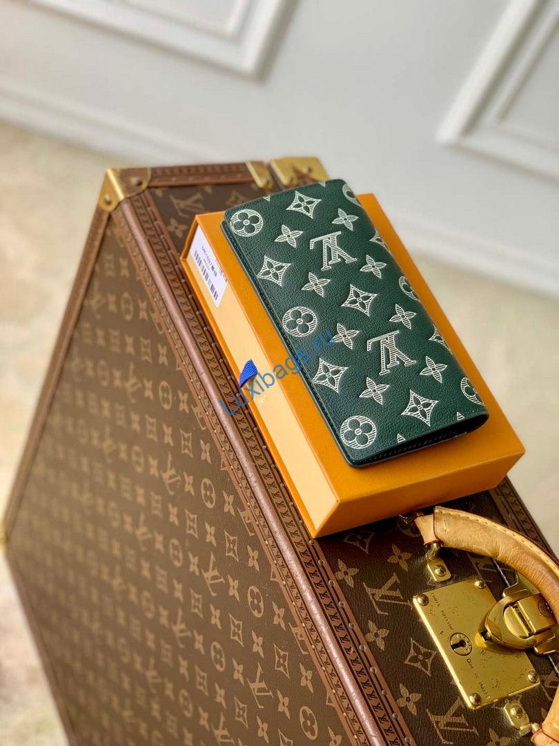 lv m61697 louis vuitton brazza wallet dark green 2 LV M61697 Louis Vuitton Brazza Wallet Dark green | lv m27082 louis vuitton brazza wallet dark green 3