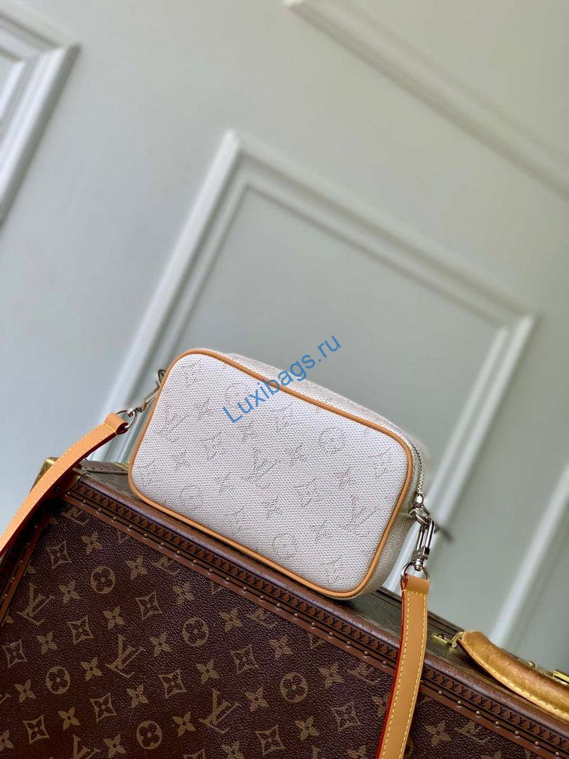 lv m27155 louis vuitton trocadéro wearable wallet linen 2 LV M27155 Louis Vuitton Trocadéro Wearable Wallet Linen | lv m27155 louis vuitton trocadero wearable wallet linen 3