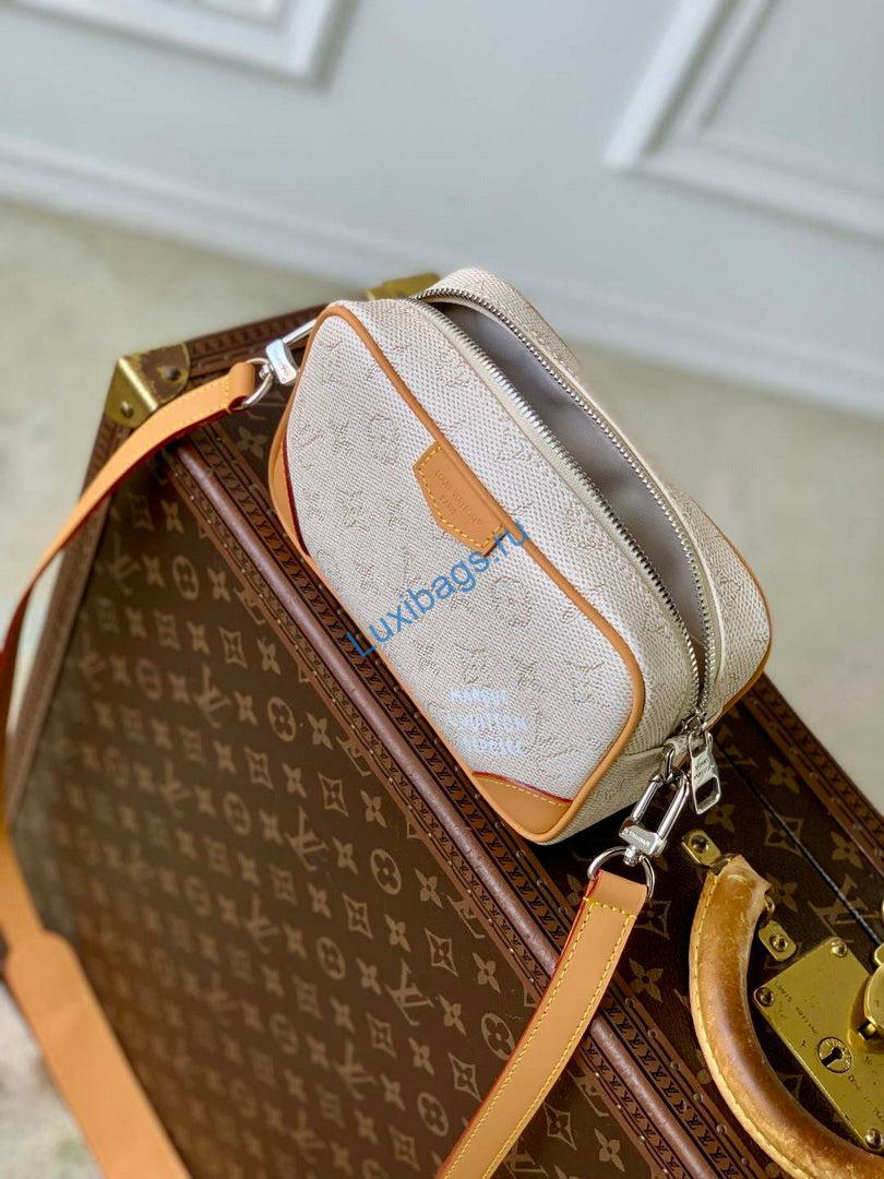 lv m27155 louis vuitton trocadéro wearable wallet linen 8 LV M27155 Louis Vuitton Trocadéro Wearable Wallet Linen | lv m27155 louis vuitton trocadero wearable wallet linen 9
