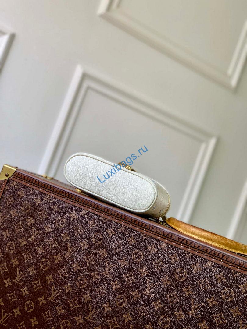 lv m27744 louis vuitton vanity chain pouch bag milky white/blue 3 LV M27744 Louis Vuitton Vanity Chain Pouch Bag Milky White/Blue | lv m27744 louis vuitton vanity chain pouch bag milky white blue 4