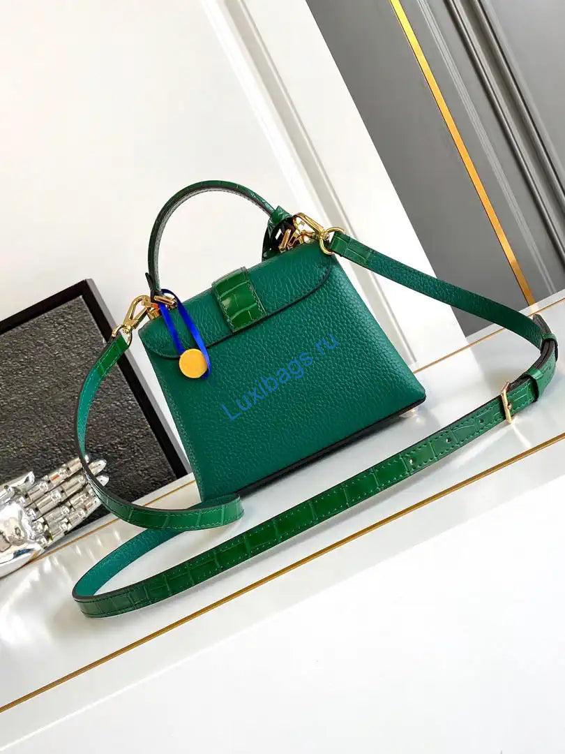 lv m86012 louis vuitton leather rose des vents mini green 2 LV M86012 Louis Vuitton Leather Rose Des Vents Mini Green | lv m87106 louis vuitton leather rose des vents mini 30