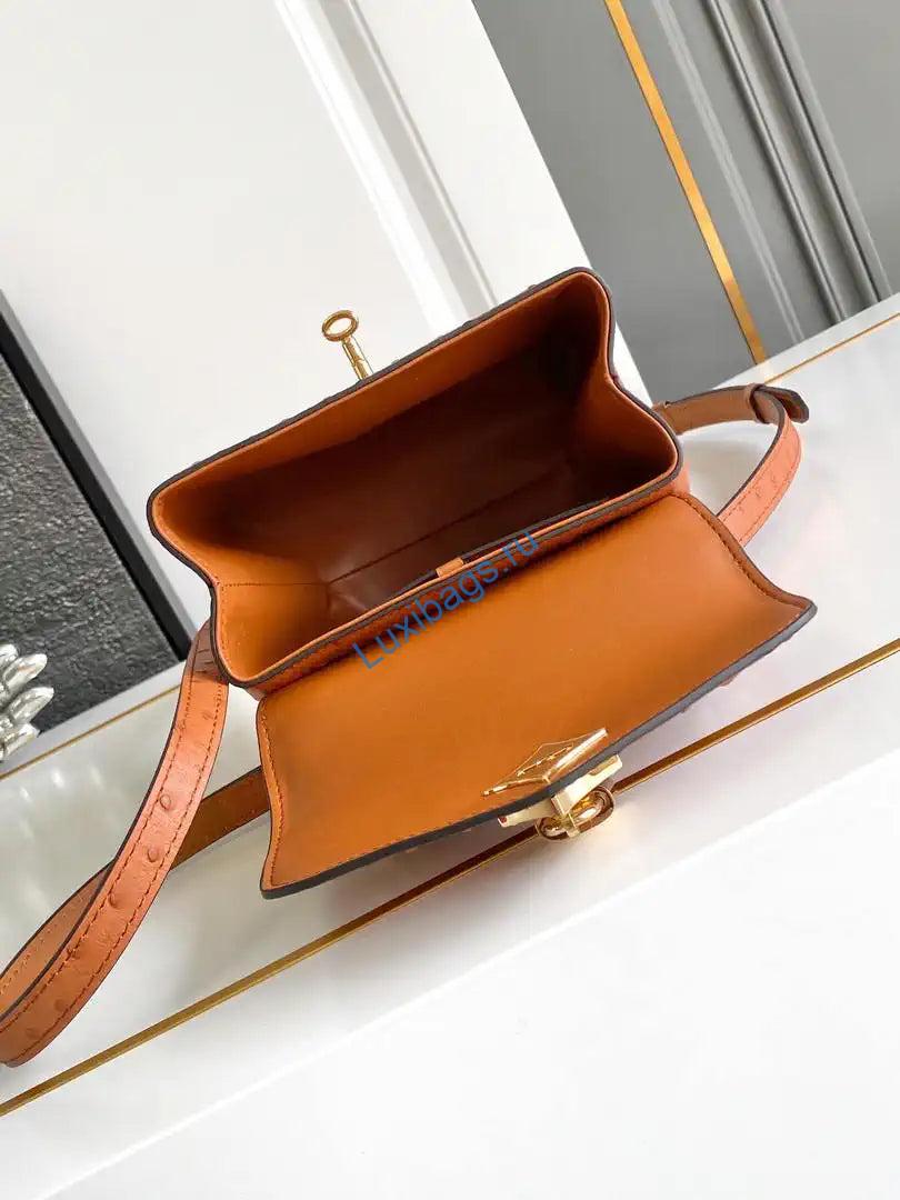 LV M87106 Louis Vuitton Ostrich Rose Des Vents Mini Brown | lv m87106 louis vuitton ostrich rose des vents mini purple 44