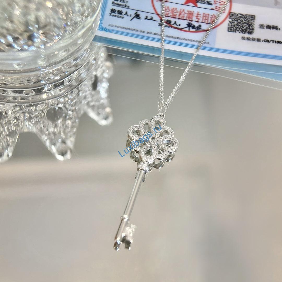 Tiffany-keys-knot-key-pendant-GRP09002-white gold | tiffany keys knot key pendant grp09002 white gold 4