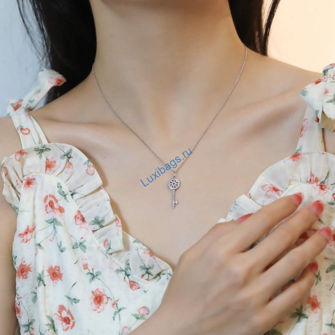 tiffany-keys-petals-key-pendant-GRP11813 white gold | tiffany keys petals key pendant grp11813 white gold 9