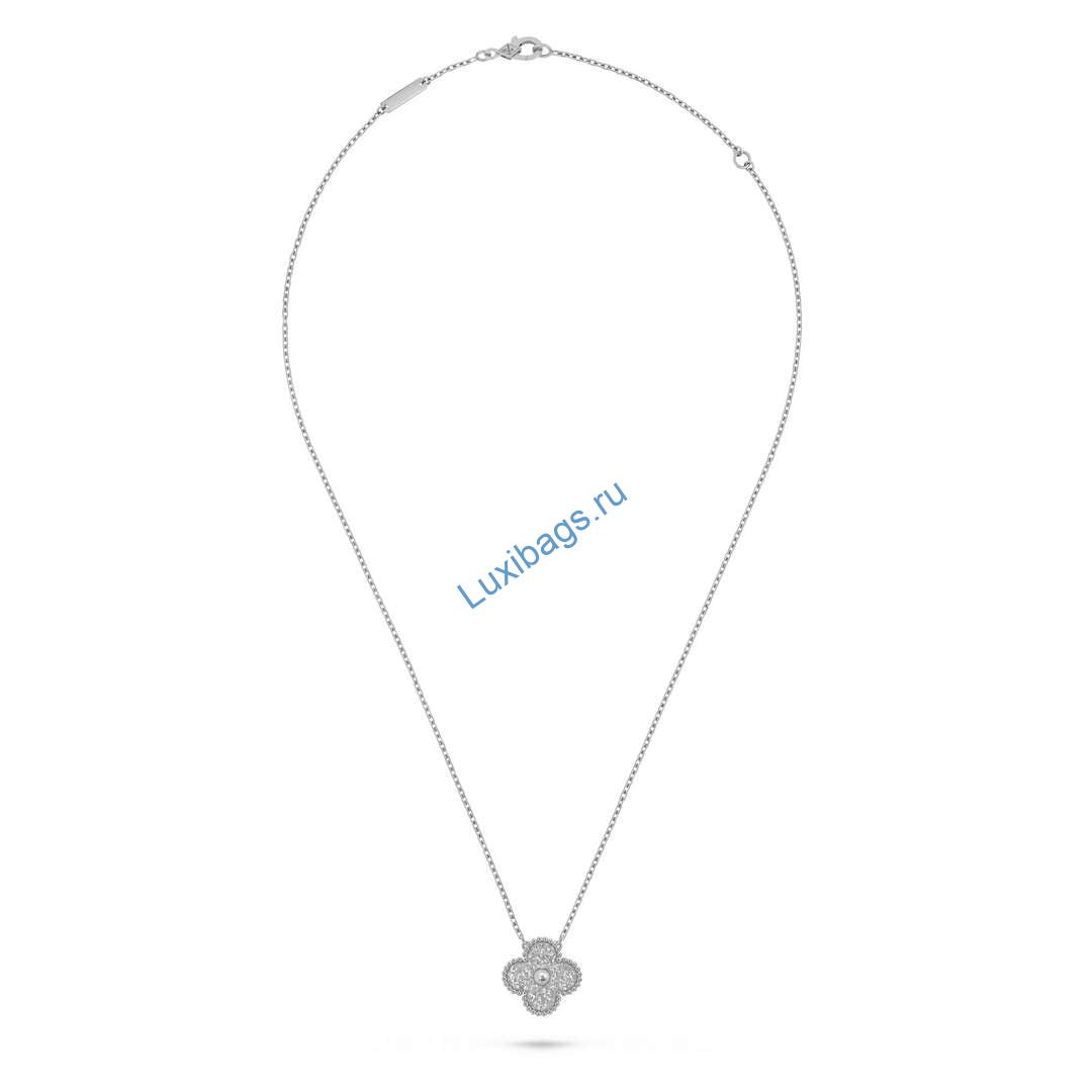 Van Cleef & Arpels Vintage Alhambra pendant VCARN9ZS00-2 White gold | van cleef arpels vintage alhambra pendant vcarn9zs00 2 white gold 2
