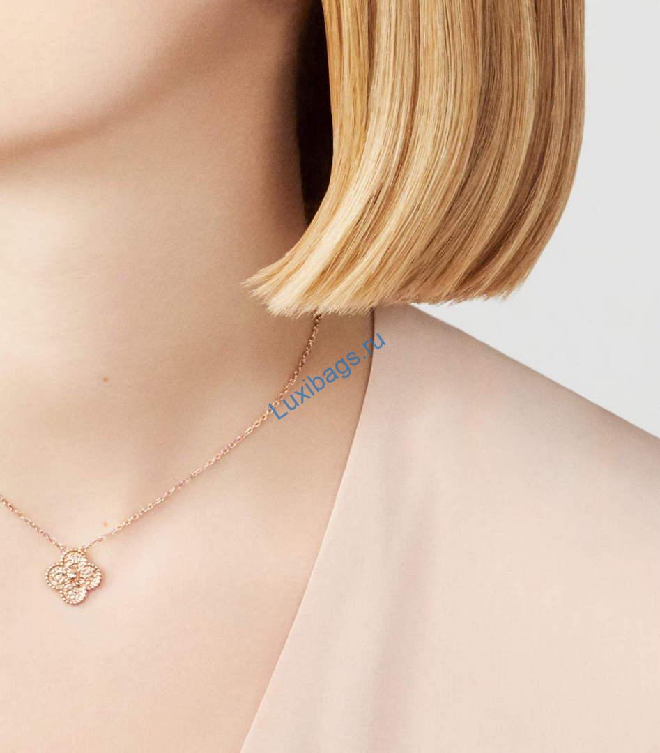 Van Cleef & Arpels Vintage Alhambra pendant VCARN9ZS00 Rose gold | van cleef arpels vintage alhambra pendant vcarn9zs00 rose gold 6