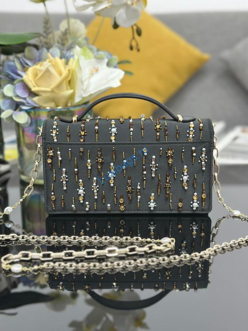 dior s0980 mini miss dior bag latte m0997 embroidery with shimmering beads 1 Dior S0980 Mini Miss Dior Bag Latte M0997 Embroidery with shimmering beads | dior s0980 mini miss dior bag latte cannage lambskin m0997 embroidery with shimmering beads 02