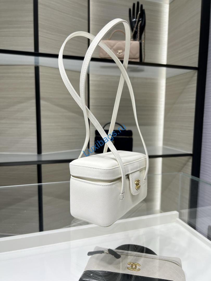 Chanel AP5067 26SS Long Vanity with Leather Strap Grained Shiny Calfskin & Gold-Tone Metal White | chanel ap5067 26ss long vanity with leather strap grained shiny calfskin gold tone metal white 02