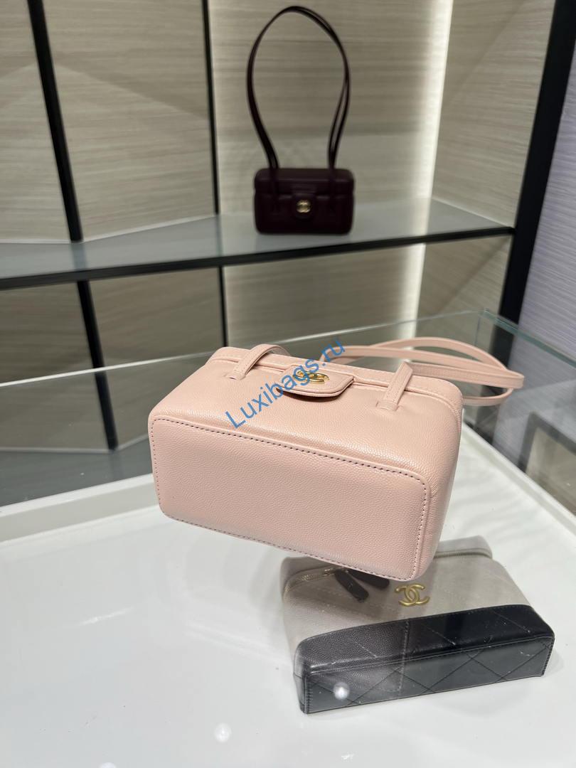 Chanel AP5067 26SS Long Vanity with Leather Strap Grained Shiny Calfskin & Gold-Tone Metal Light Pink | chanel ap5067 26ss long vanity with leather strap grained shiny calfskin gold tone metal 21