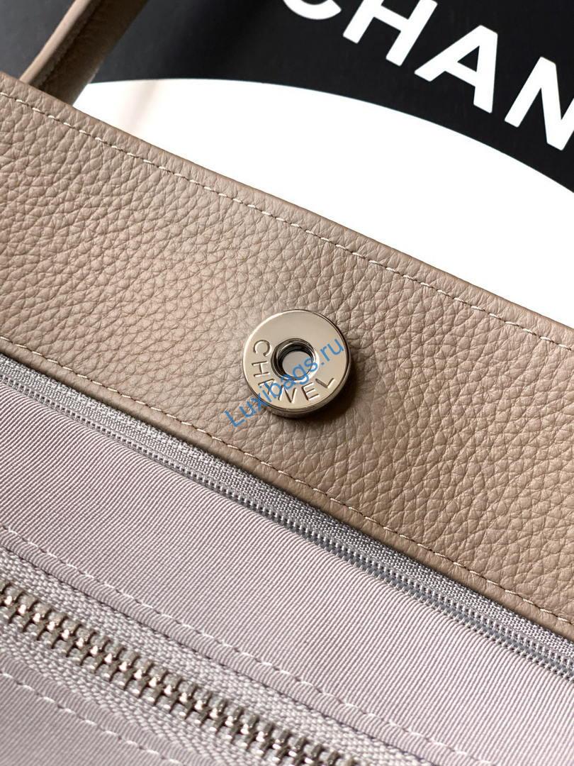 chanel as6055 cerf leather exterior small tote bags gray 6 Chanel AS6055 Cerf Leather Exterior Small Tote Bags Gray | chanel as6055 cerf leather exterior small tote bags bag 016