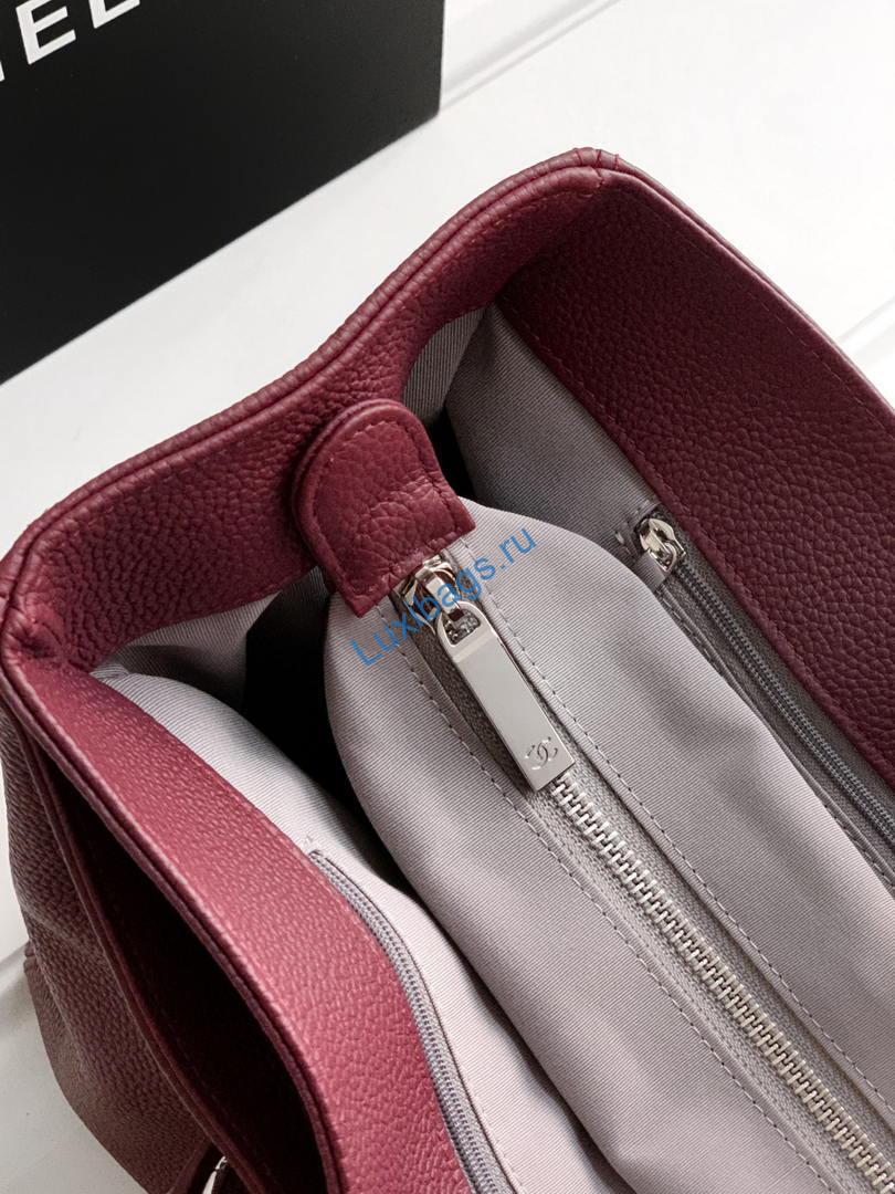 chanel as6056 cerf leather exterior medium tote bags wine red 6 Chanel AS6056 Cerf Leather Exterior Medium Tote Bags Wine Red | chanel as6056 cerf leather exterior medium tote bags 16