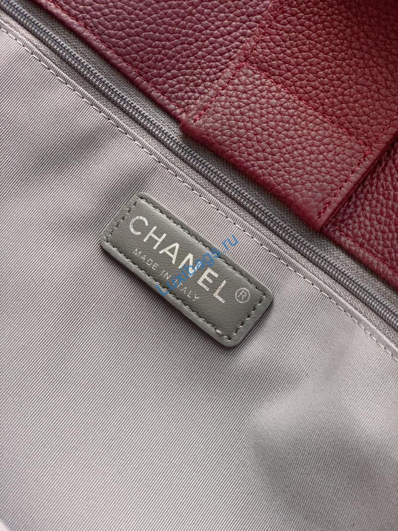 chanel as6056 cerf leather exterior medium tote bags wine red 8 Chanel AS6056 Cerf Leather Exterior Medium Tote Bags Wine Red | chanel as6056 cerf leather exterior medium tote bags 18