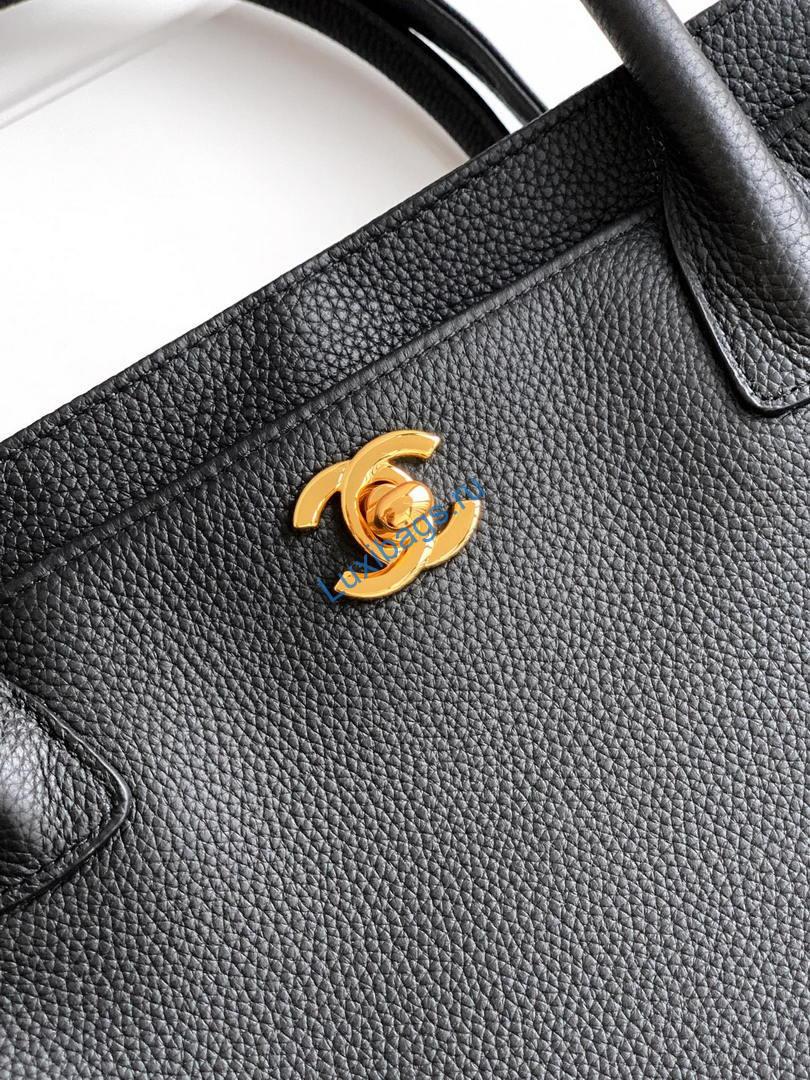chanel as6056 cerf leather exterior medium tote bags black gold 4 Chanel AS6056 Cerf Leather Exterior Medium Tote Bags Black Gold | chanel as6056 cerf leather exterior medium tote bags black 14