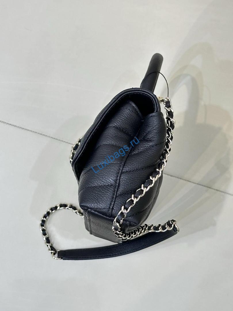 Chanel AS6091 Maxi Flap Bag with Top Handle Goatskin & Gold-Tone Metal Black V-shaped | chanel as6091 maxi flap bag with top handle goatskin gold tone metal black 22