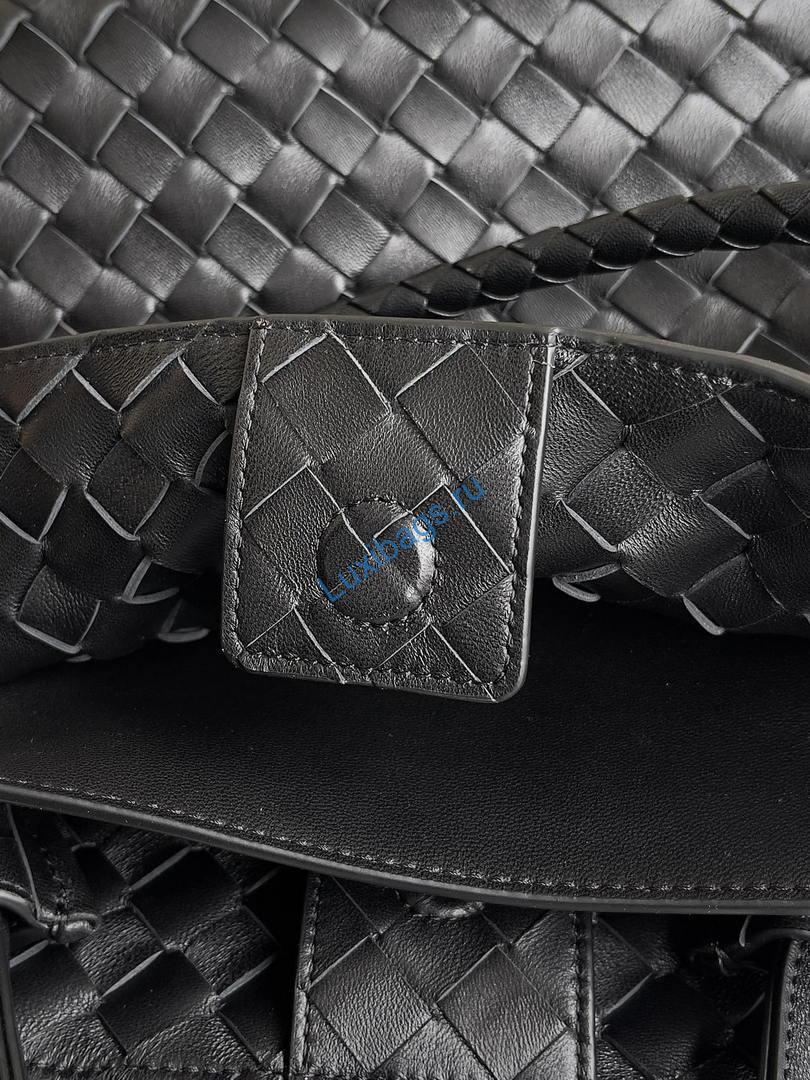 Bottega Veneta BV 766016 Medium Andiamo Lambskin BV90137 Black Silver | bottega veneta bv 766016 medium andiamo suede bv90138 25