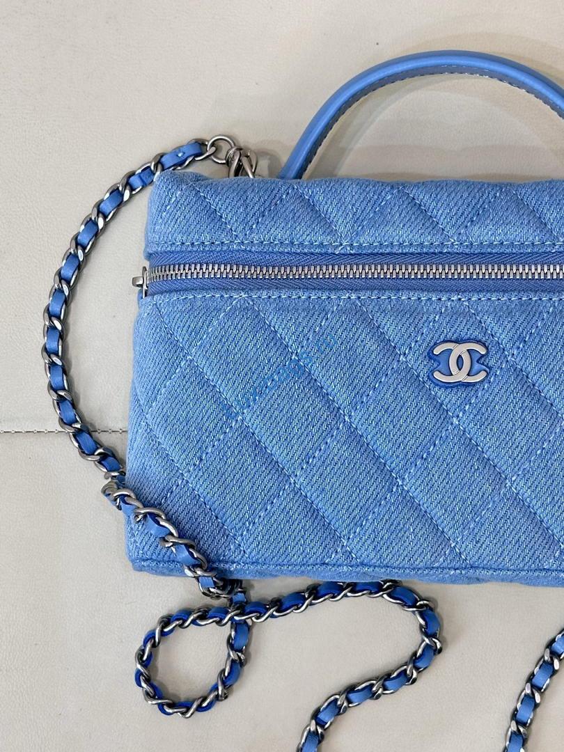 chanel classic vanity with chain denim & gold-tone metal ap4385 blue 3 Chanel Classic Vanity with Chain Denim & Gold-Tone Metal AP4385 Blue | chanel classic vanity with chain denim gold tone metal ap4385 blue 004
