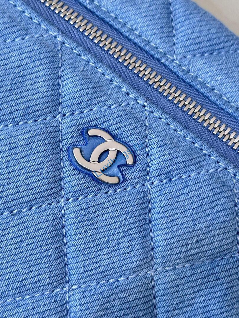 chanel classic vanity with chain denim & gold-tone metal ap4385 blue 4 Chanel Classic Vanity with Chain Denim & Gold-Tone Metal AP4385 Blue | chanel classic vanity with chain denim gold tone metal ap4385 blue 005