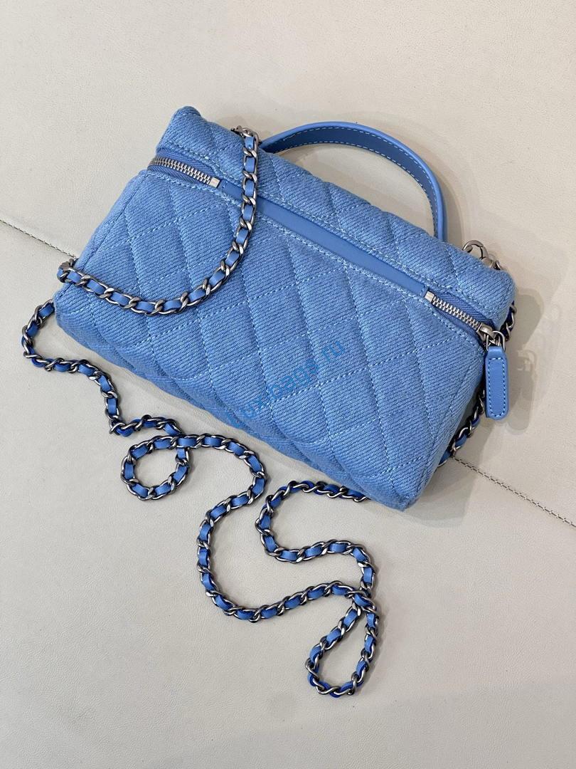 chanel classic vanity with chain denim & gold-tone metal ap4385 blue 9 Chanel Classic Vanity with Chain Denim & Gold-Tone Metal AP4385 Blue | chanel classic vanity with chain denim gold tone metal ap4385 blue 010