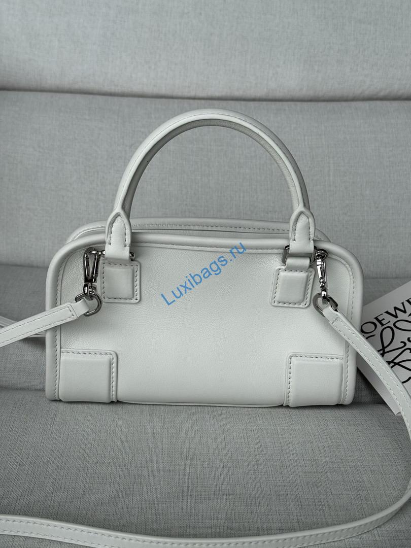 Loewe A039AS4X12 Mini Amazona 180 bag in soft calfskin White | loewe a039as4x12 mini amazona 180 bag in soft calfskin 31