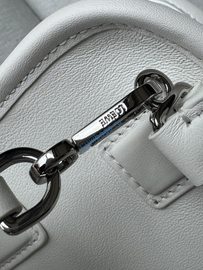 Loewe A039AS4X12 Mini Amazona 180 bag in soft calfskin White | loewe a039as4x12 mini amazona 180 bag in soft calfskin 33