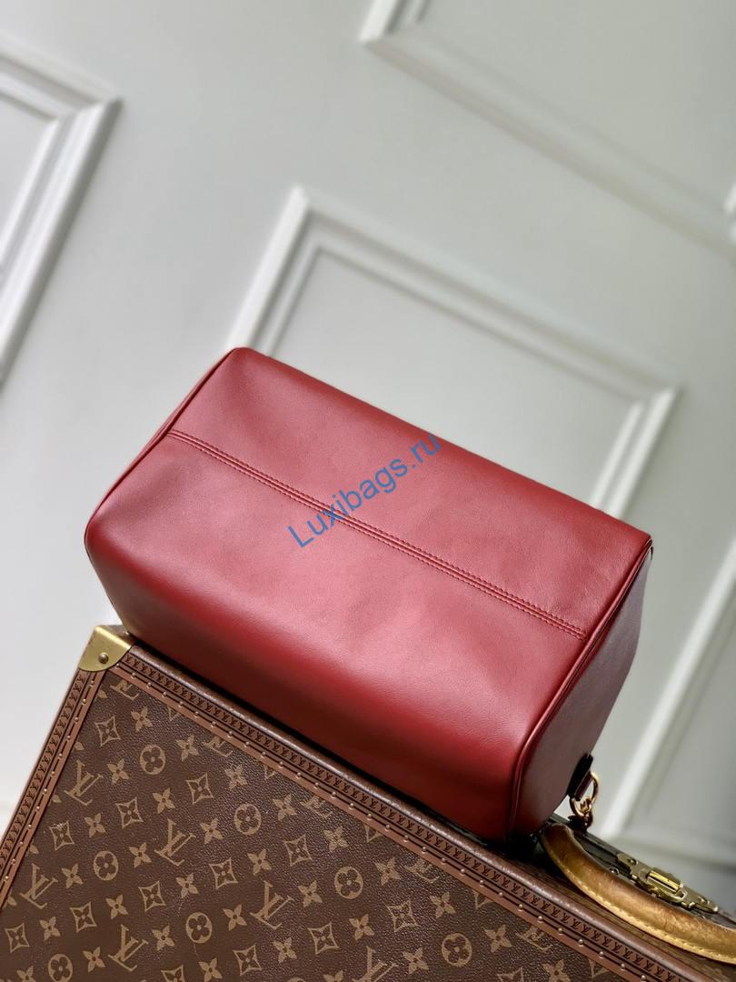 louis vuitton lv m25766 speedy 30 soft bag travels with grace coddington red 3 Louis Vuitton LV M25766 Speedy 30 Soft Bag Travels With Grace Coddington Red | louis vuitton lv m25766 speedy 30 soft bag red 4