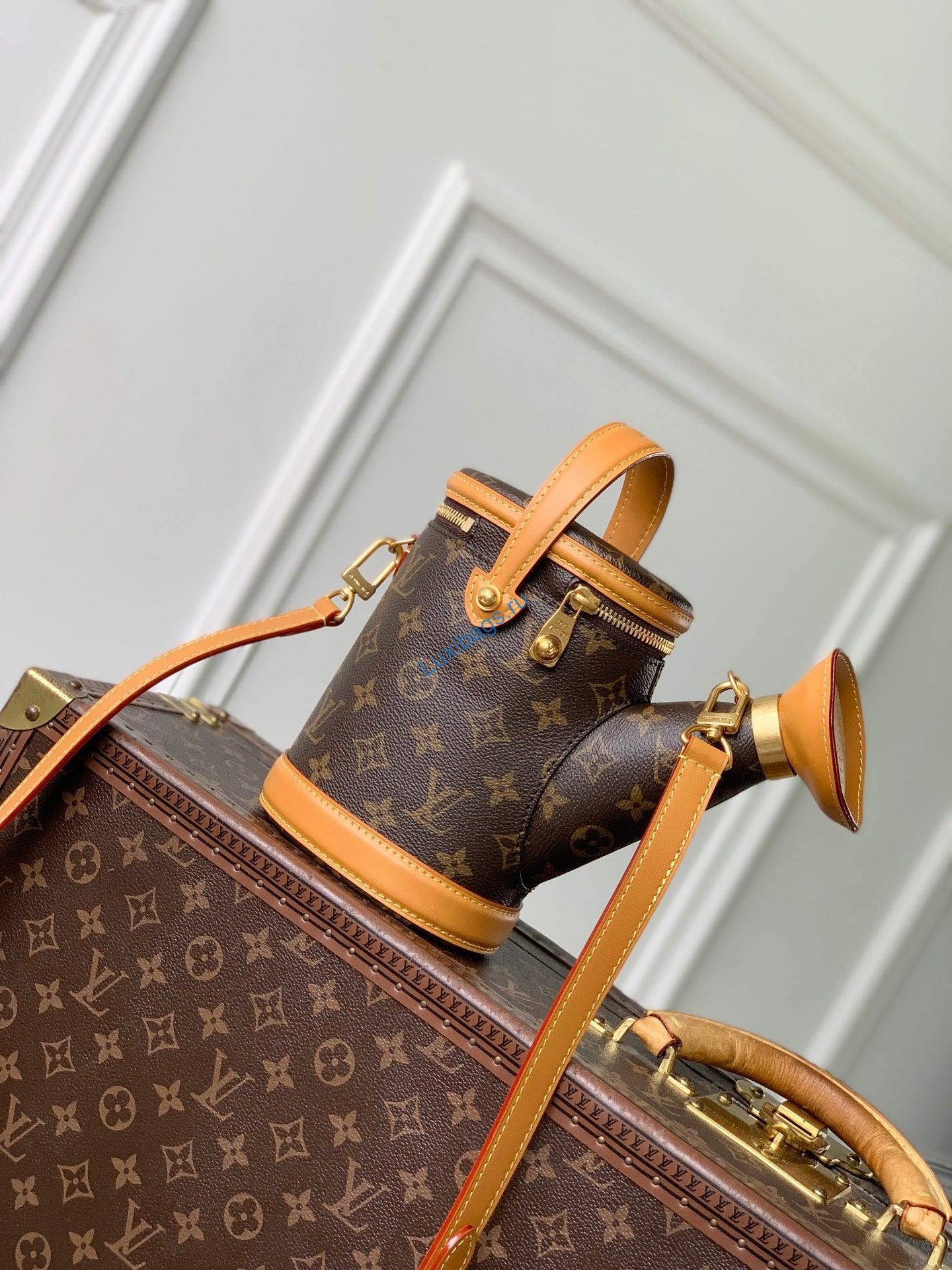 louis vuitton lv m27563 watering can bag monogram 2 Louis Vuitton LV M27563 Watering Can Bag Monogram | louis vuitton lv m27563 watering can bag monogram 3