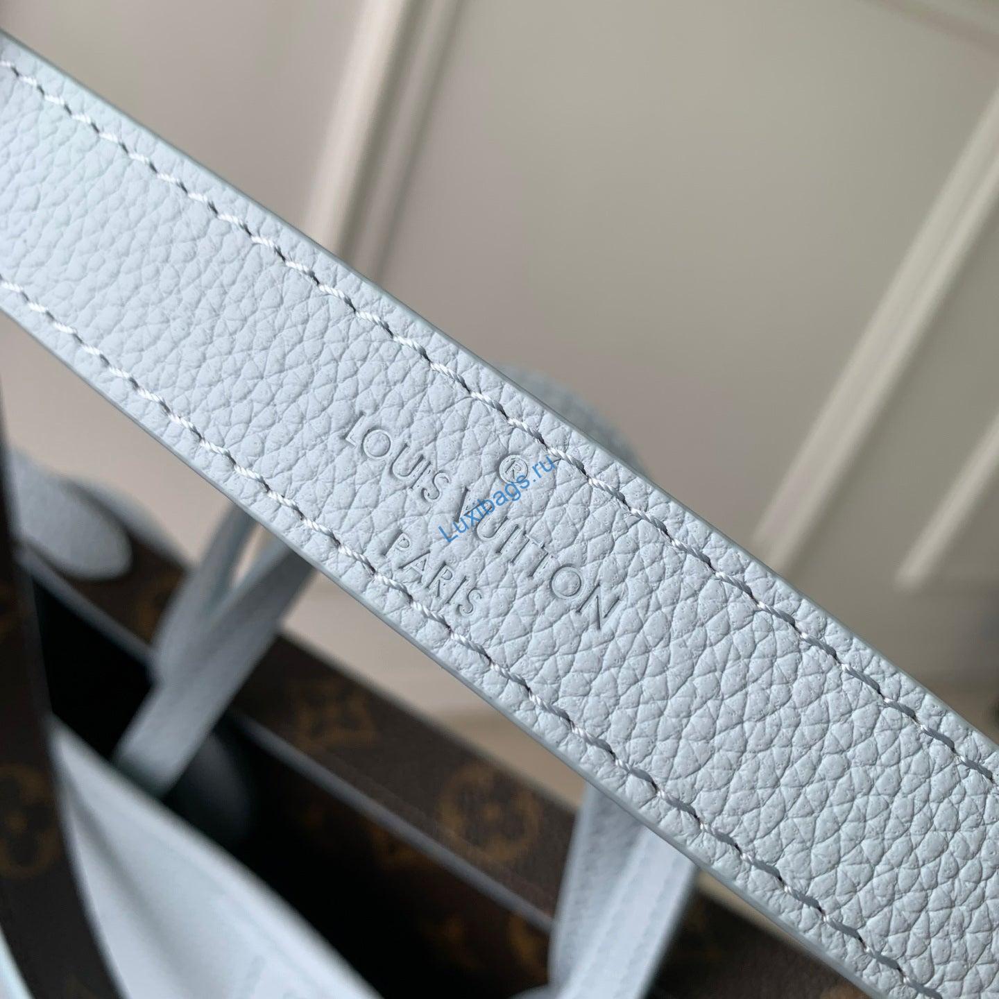 louis vuitton lv m28336 neverfull bandoulière inside out bb bag monogram sky blue 17 Louis Vuitton LV M28336 Neverfull Bandoulière Inside Out BB Bag Monogram Sky Blue | louis vuitton lv m28336 neverfull bandouliere inside out bb bag monogram sky blue 18