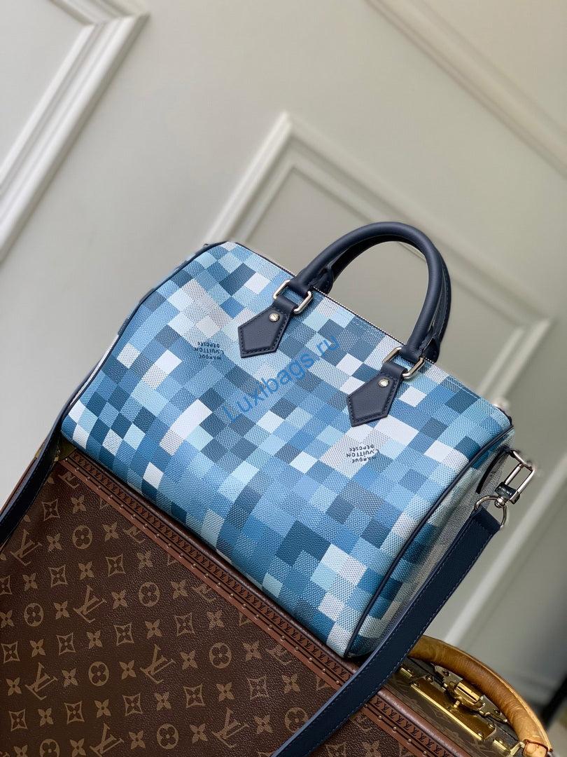 louis vuitton lv m28978 speedy 30 bandoulière bag indigo blue 2 Louis Vuitton LV M28978 Speedy 30 Bandoulière Bag Indigo Blue | louis vuitton lv m28978 speedy 30 bandouliere bag indigo blue 0 3