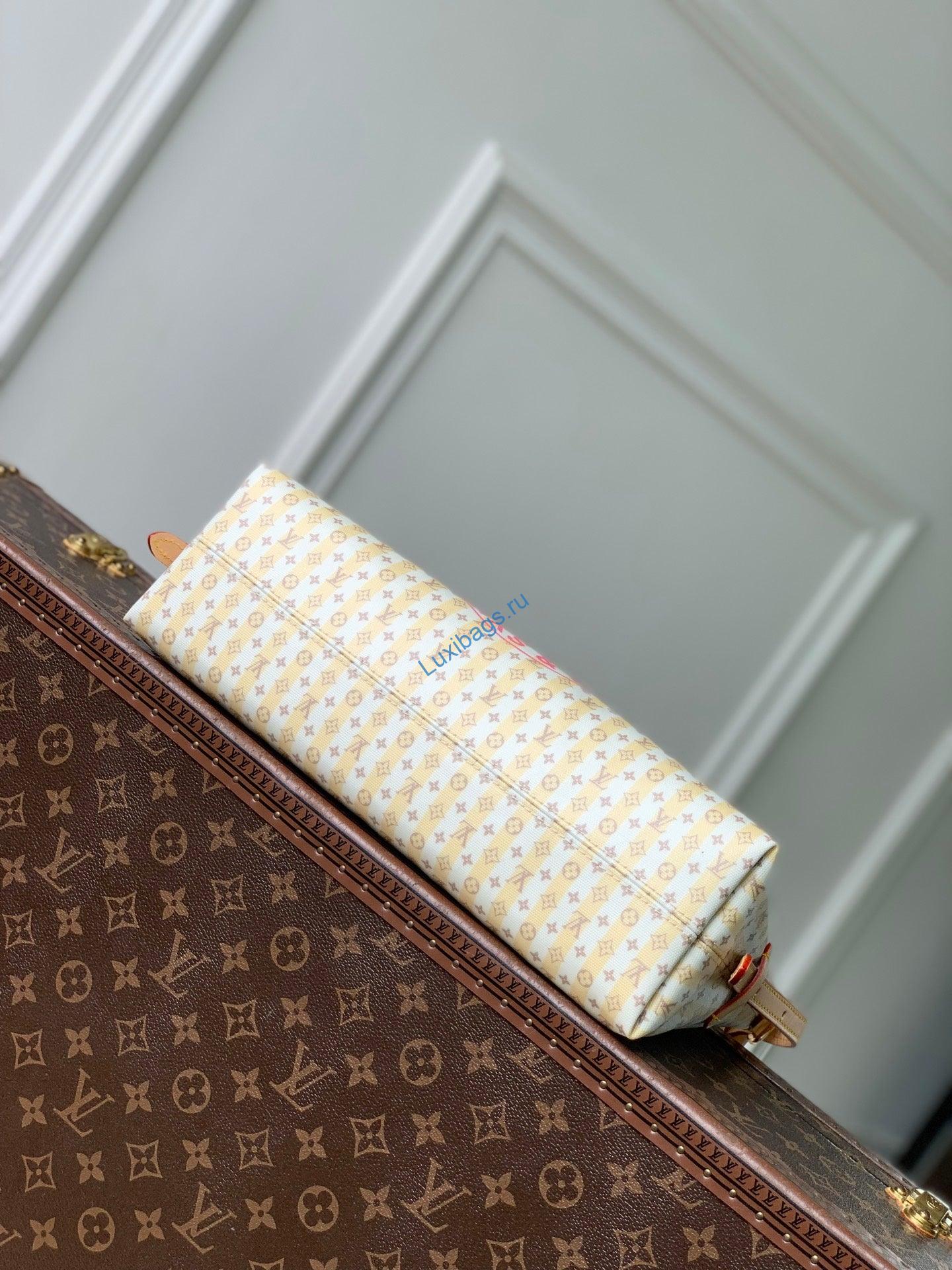 Louis Vuitton LV M29139 Carryall East West Bag Banana | louis vuitton lv m29139 carryall east west bag banana 4