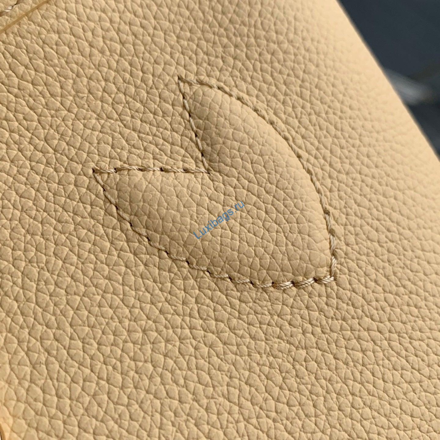 louis vuitton lv m29228 neverfull bandoulière inside out bb bag monogram banane 14 Louis Vuitton LV M29228 Neverfull Bandoulière Inside Out BB Bag Monogram Banane | louis vuitton lv m29228 neverfull bandouliere inside out bb bag monogram banane 15