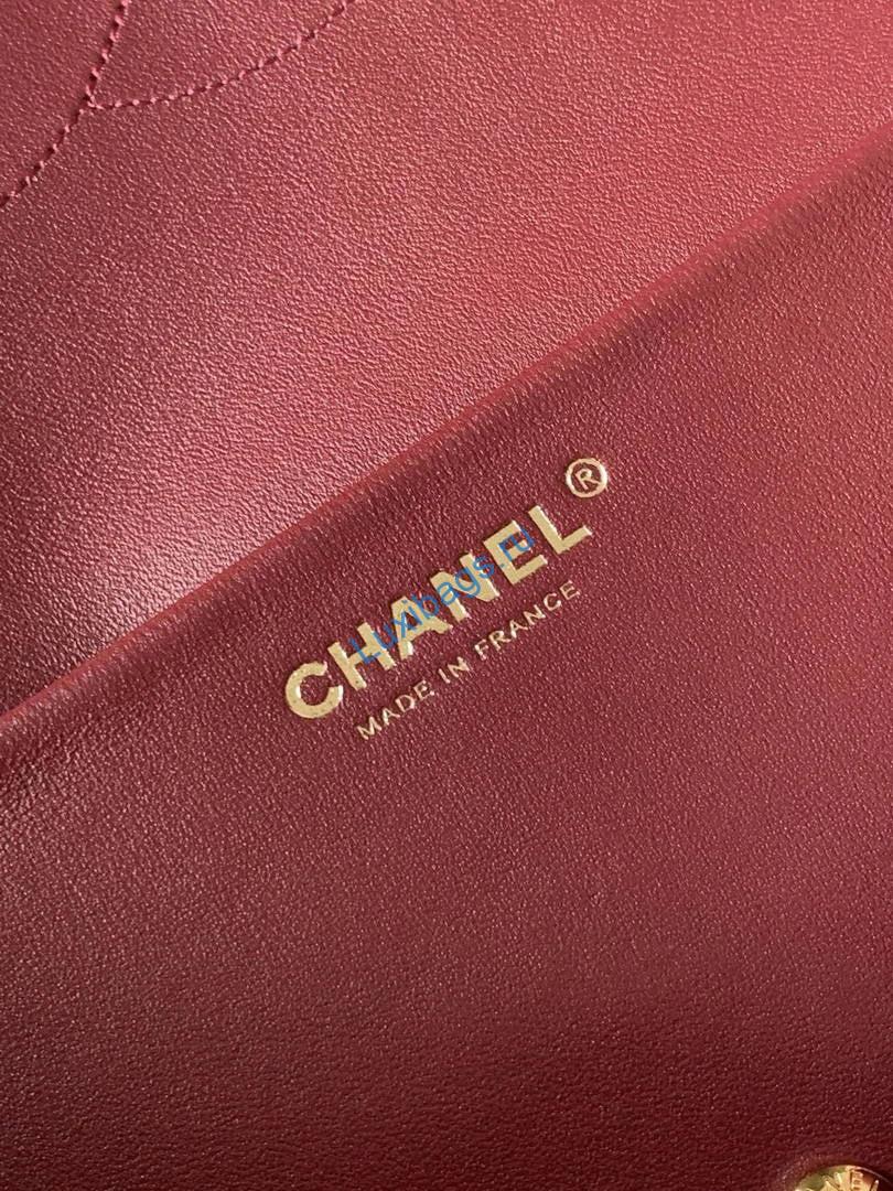 Chanel Maxi Flapbag Grained calfskin & gold-tone metal AS6233 Crocodile pattern Red | chanel maxi flapbag grained calfskin gold tone metal as6233 crocodile pattern red 9