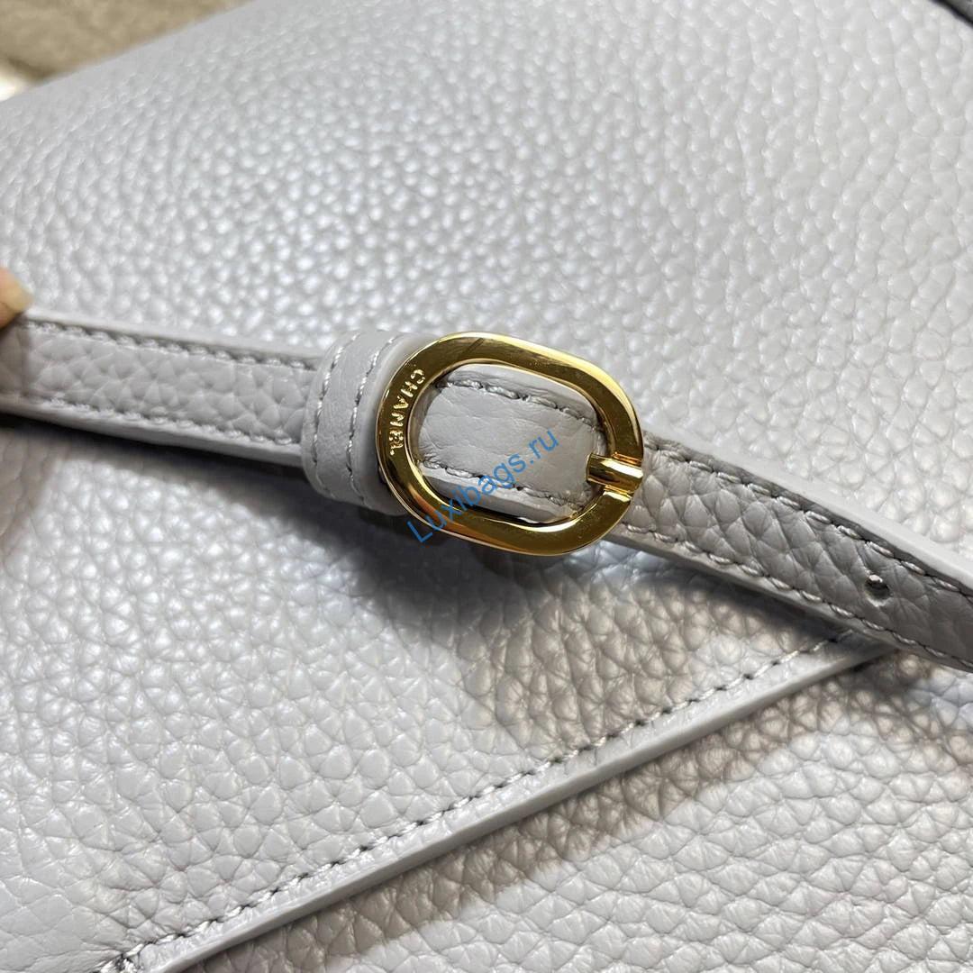 Chanel Maxi Flapbag Grained calfskin & gold-tone metal AS6233 Light Gray | chanel maxi flapbag grained calfskin gold tone metal as6233 106