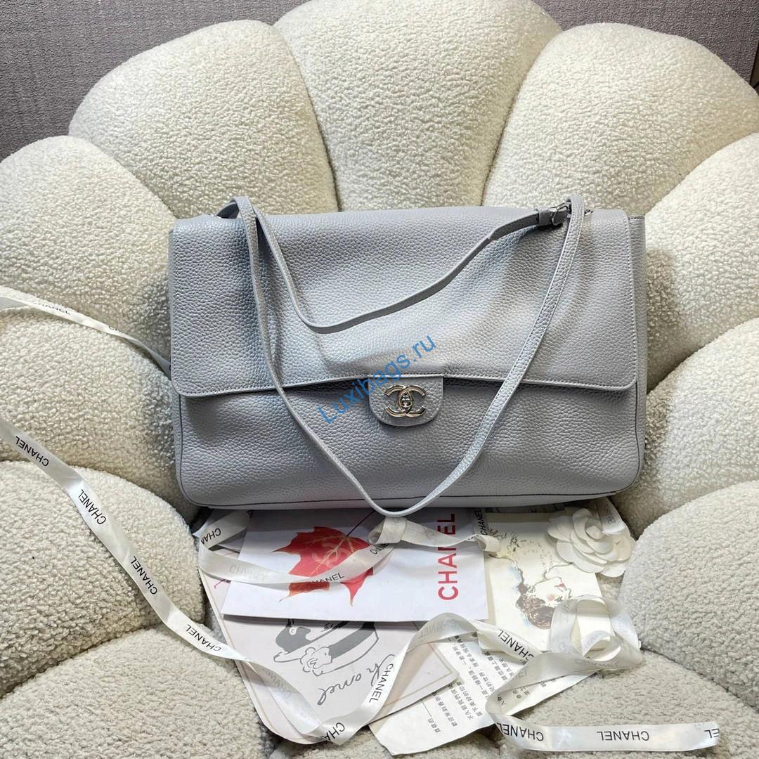 Chanel Maxi Flapbag Grained calfskin & gold-tone metal AS6233 Light Gray | chanel maxi flapbag grained calfskin gold tone metal as6233 109