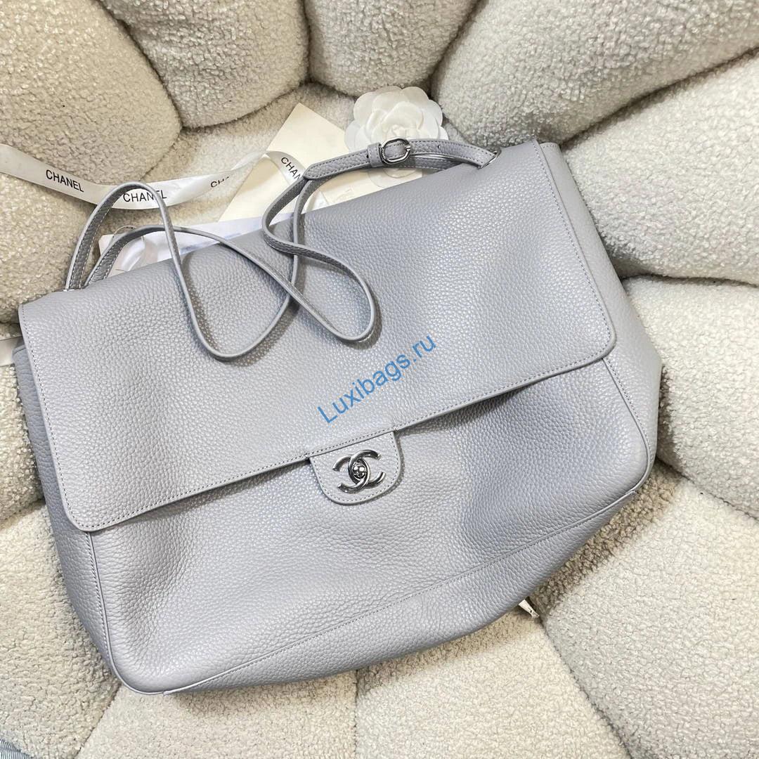 Chanel Maxi Flapbag Grained calfskin & gold-tone metal AS6233 Light Gray | chanel maxi flapbag grained calfskin gold tone metal as6233 116