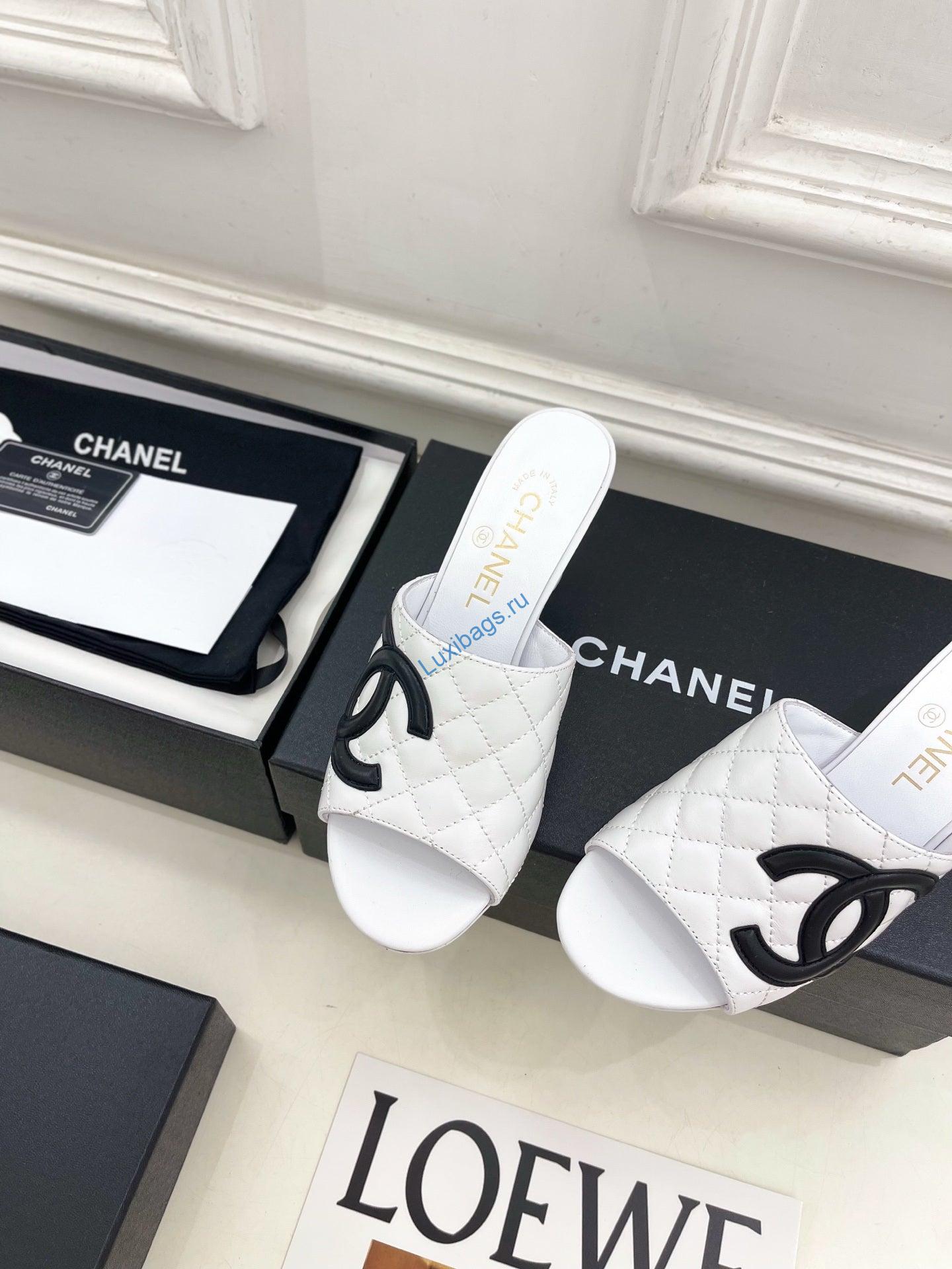 chanel women's diamond-patterned slippers 7.5cm c93337 5 Chanel Women's Diamond-patterned Slippers 7.5cm C93337 | chanel womens diamond patterned slippers 7 5cm c93337 6