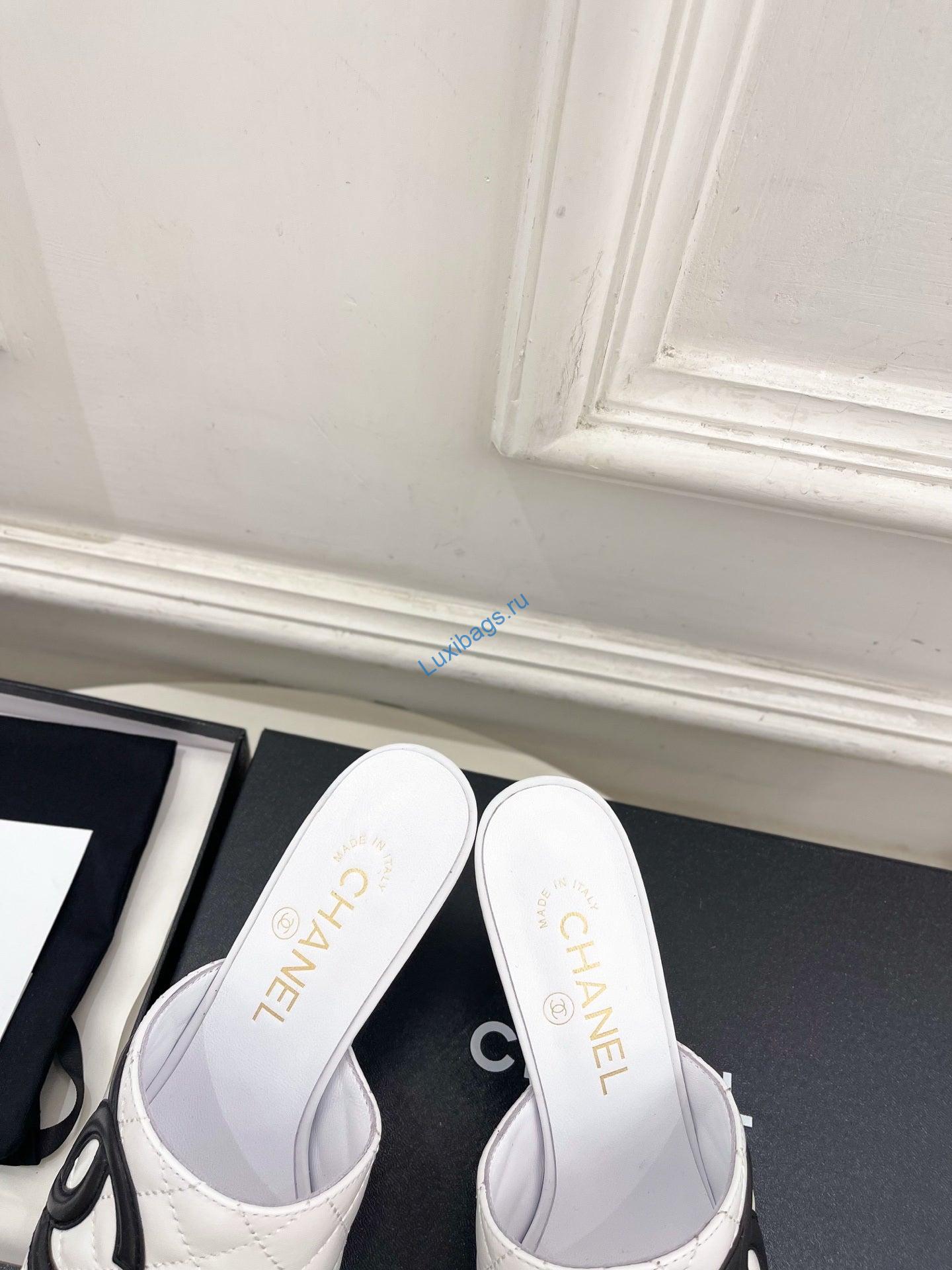 chanel women's diamond-patterned slippers 7.5cm c93337 7 Chanel Women's Diamond-patterned Slippers 7.5cm C93337 | chanel womens diamond patterned slippers 7 5cm c93337 8