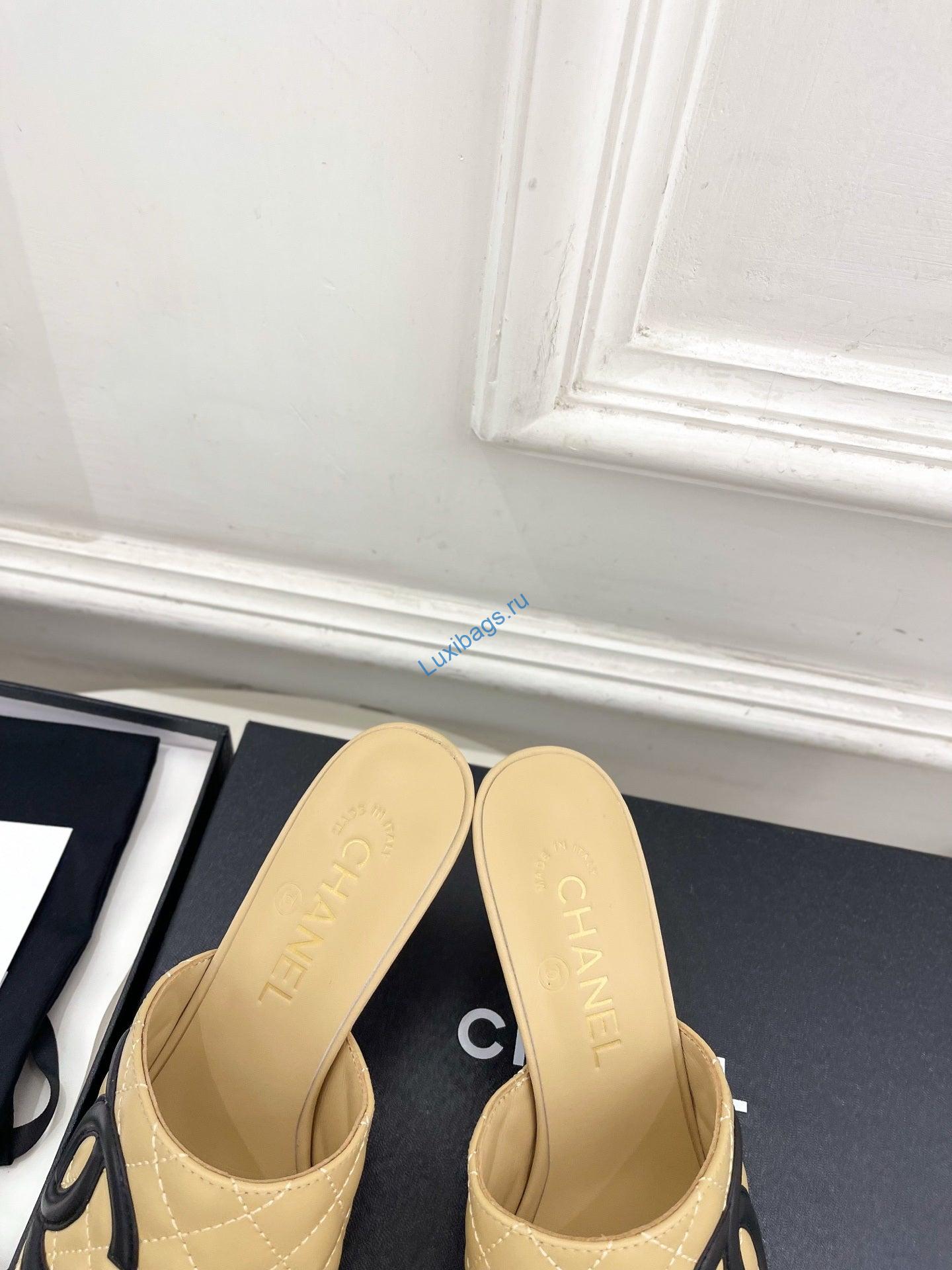 chanel women's diamond-patterned slippers 7.5cm c93338 6 Chanel Women's Diamond-patterned Slippers 7.5cm C93338 | chanel womens diamond patterned slippers 7 5cm c93338 7