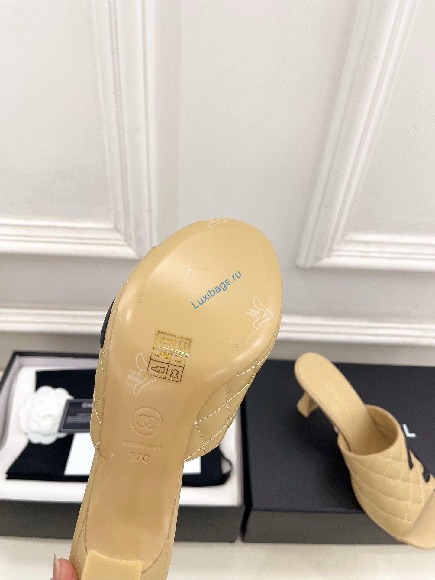 chanel women's diamond-patterned slippers 7.5cm c93338 8 Chanel Women's Diamond-patterned Slippers 7.5cm C93338 | chanel womens diamond patterned slippers 7 5cm c93338 9