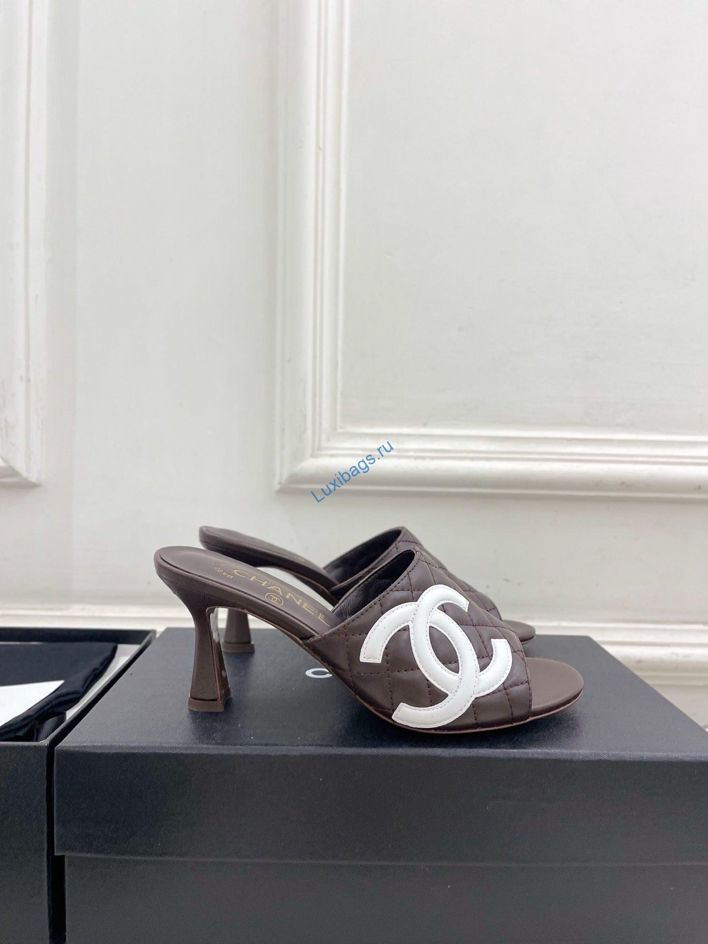 chanel women's diamond-patterned slippers 7.5cm c93339 1 Chanel Women's Diamond-patterned Slippers 7.5cm C93339 | chanel womens diamond patterned slippers 7 5cm c93339 2