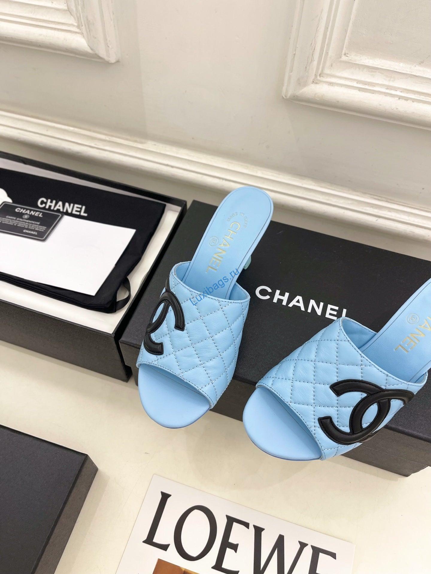 chanel women's diamond-patterned slippers 7.5cm c93341 5 Chanel Women's Diamond-patterned Slippers 7.5cm C93341 | chanel womens diamond patterned slippers 7 5cm c93341 6