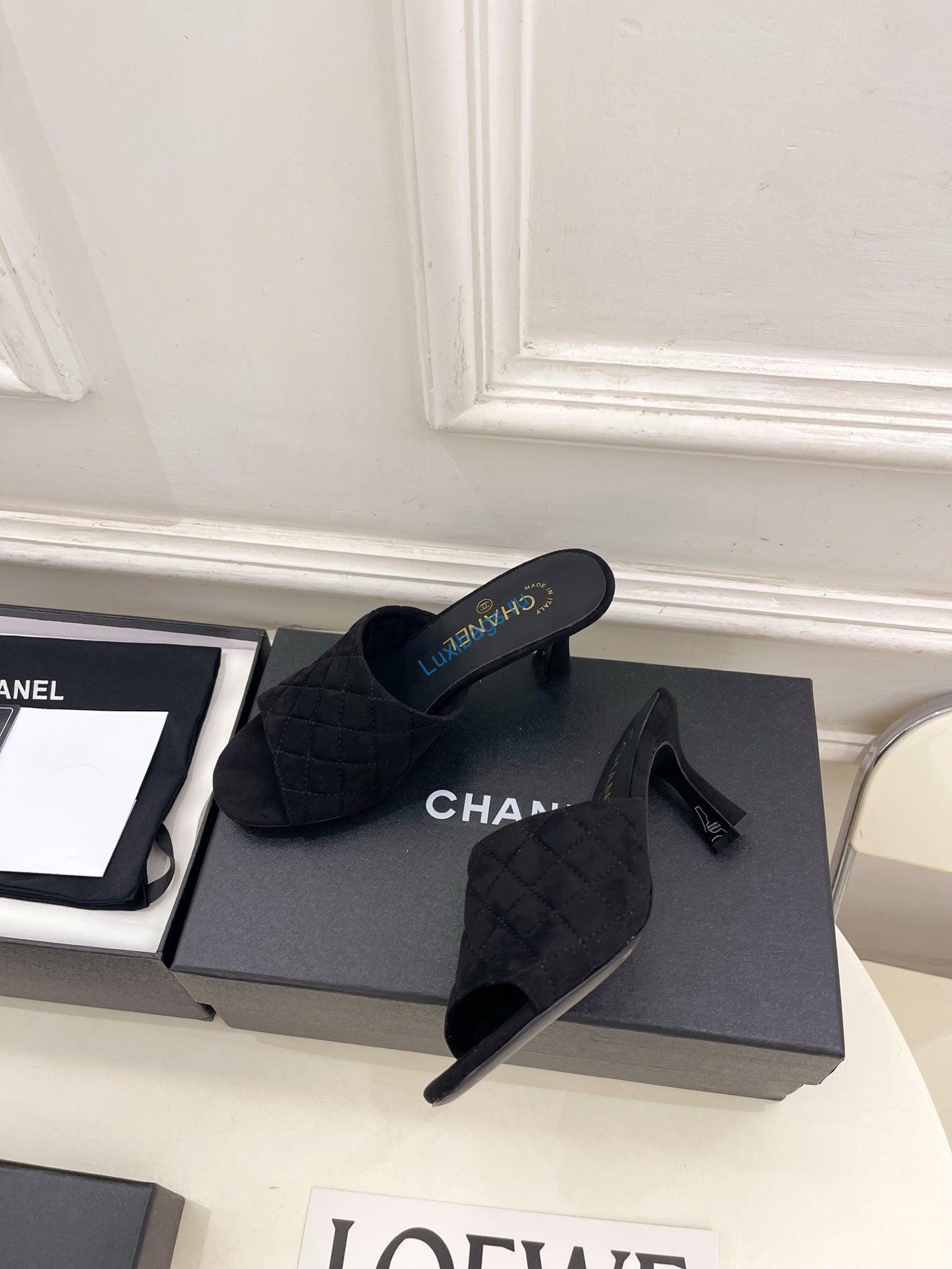 Chanel Women's Diamond-patterned Slippers 7.5cm C93342 | chanel womens diamond patterned slippers 7 5cm c93342 5