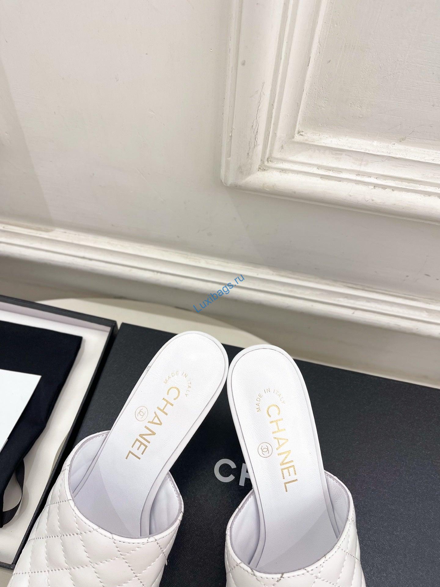 chanel women's diamond-patterned slippers 7.5cm c93345 7 Chanel Women's Diamond-patterned Slippers 7.5cm C93345 | chanel womens diamond patterned slippers 7 5cm c93345 8