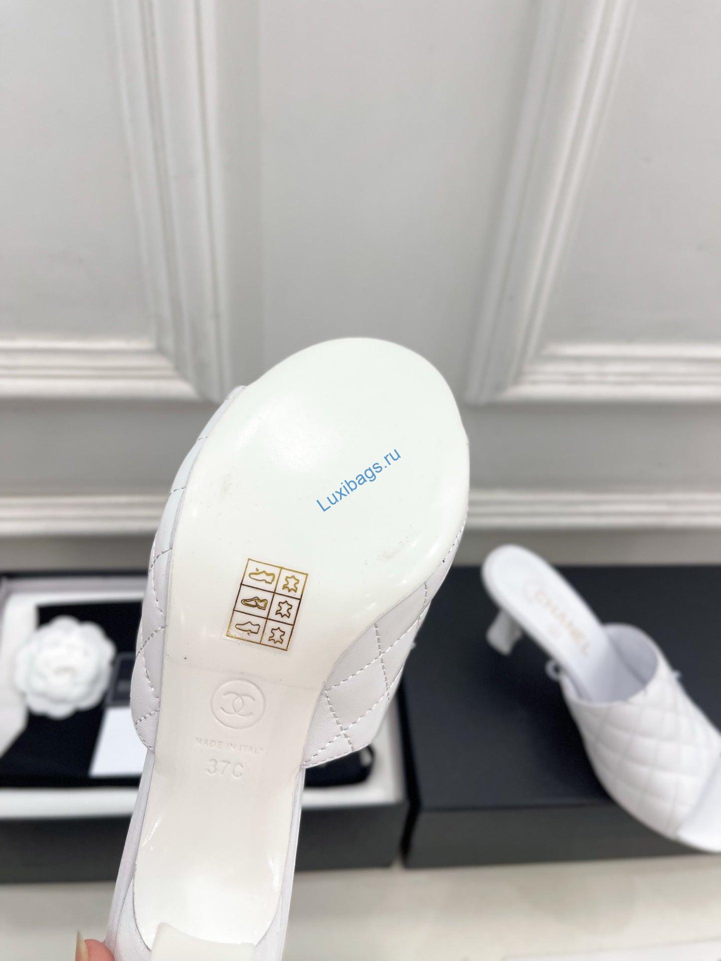 chanel women's diamond-patterned slippers 7.5cm c93345 8 Chanel Women's Diamond-patterned Slippers 7.5cm C93345 | chanel womens diamond patterned slippers 7 5cm c93345 9
