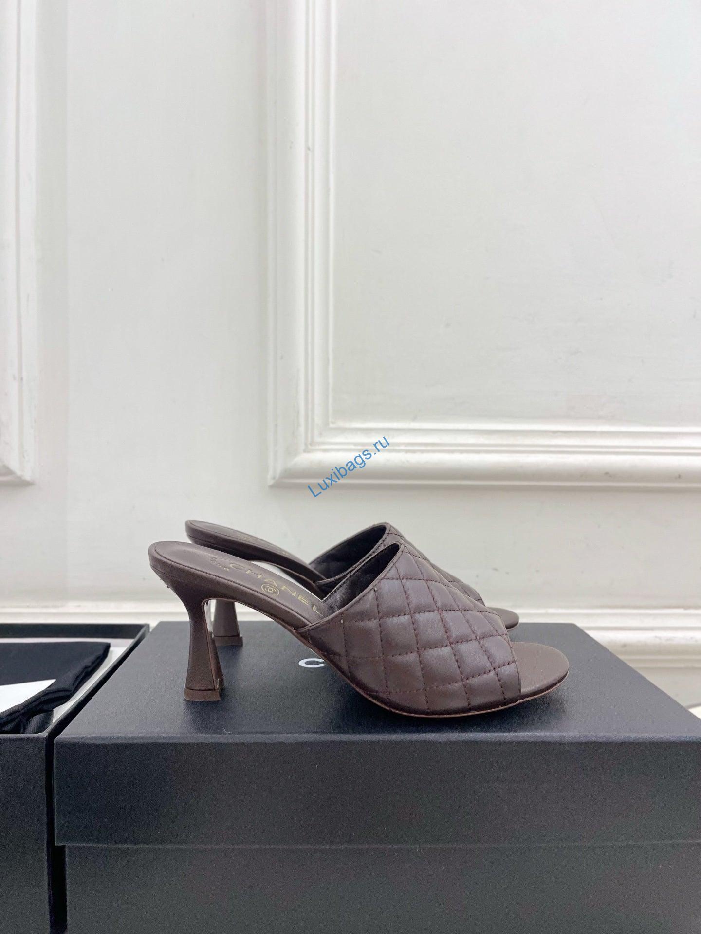 chanel women's diamond-patterned slippers 7.5cm c93347 1 Chanel Women's Diamond-patterned Slippers 7.5cm C93347 | chanel womens diamond patterned slippers 7 5cm c93347 2